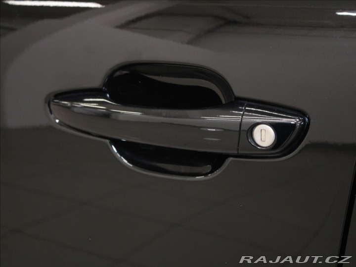 Citroën C4 1,2 PT 96kW AT Shine 12tk 2023