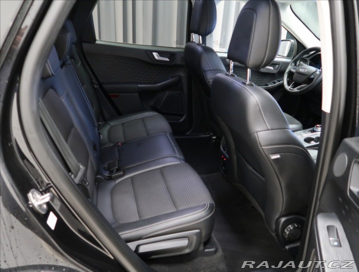 Ford Kuga 2,0 TDCI AUT 4x4 ČR 1 MAJ 2020