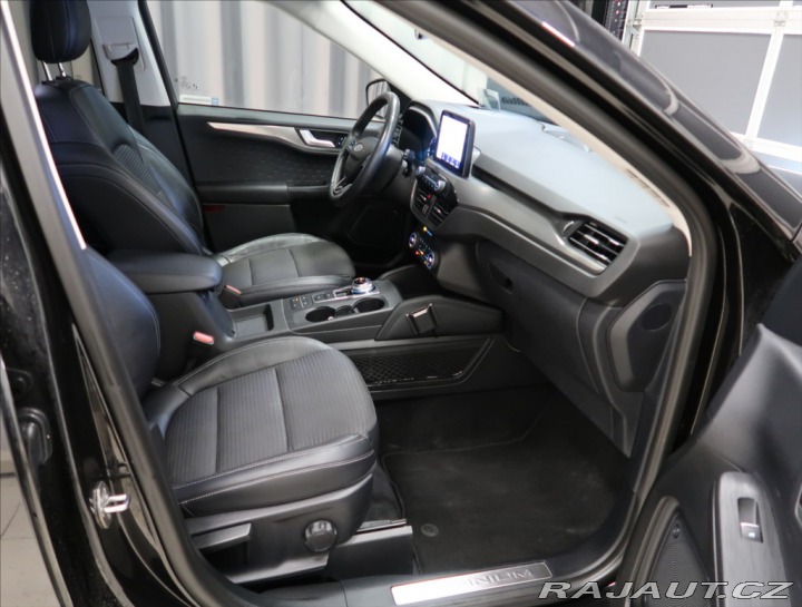 Ford Kuga 2,0 TDCI AUT 4x4 ČR 1 MAJ 2020