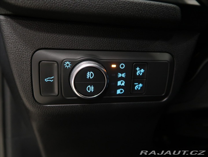 Ford Kuga 2,0 TDCI AUT 4x4 ČR 1 MAJ 2020