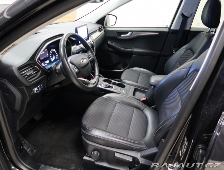 Ford Kuga 2,0 TDCI AUT 4x4 ČR 1 MAJ 2020