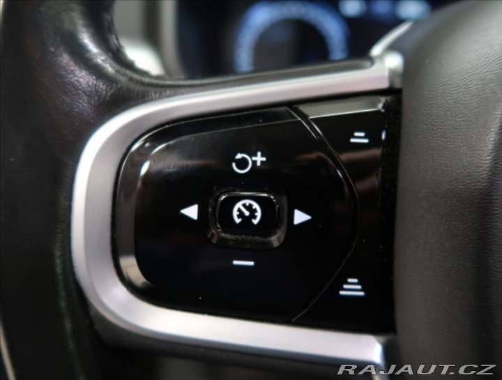 Volvo V90 2,0 D4 AUT NEZ. TOPENÍ 2018