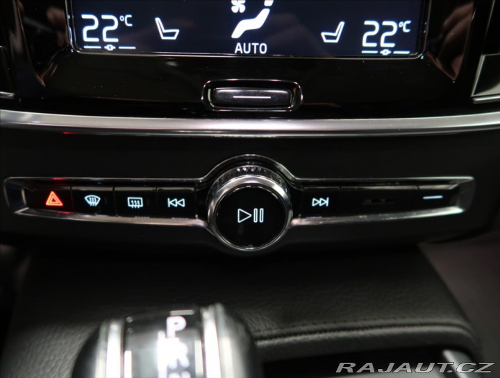 Volvo V90 2,0 D4 AUT NEZ. TOPENÍ 2018