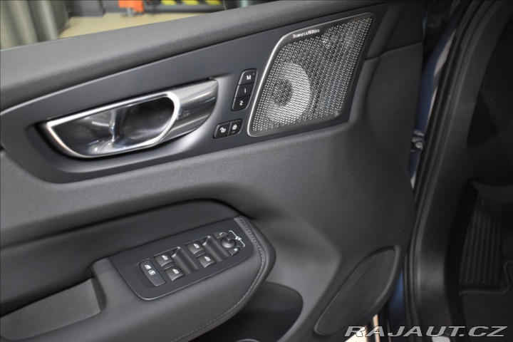 Volvo XC60 2,0 T6 Ultra Bright 2025