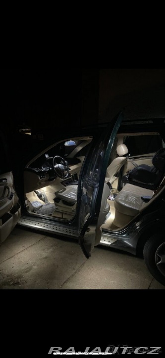 BMW X5 3,0 Automat – TOP výbav 2002