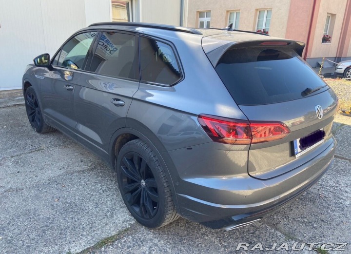 Volkswagen Touareg 3,0   TDI • 2020 • R-Line 2020
