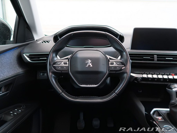 Peugeot 3008 1.2PureTech,96kW,ALLURE,M 2018