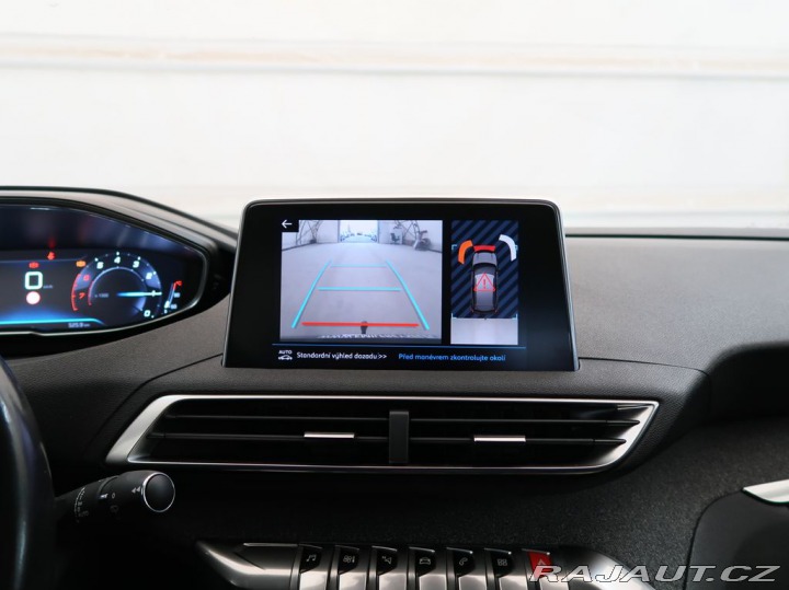 Peugeot 3008 1.2PureTech,96kW,ALLURE,M 2018