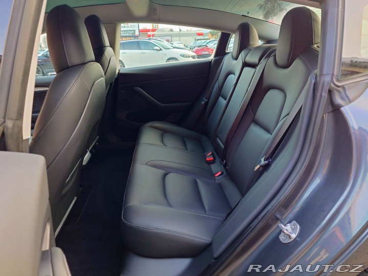 Tesla Model 3 Standard Range Plus 239 k 2021