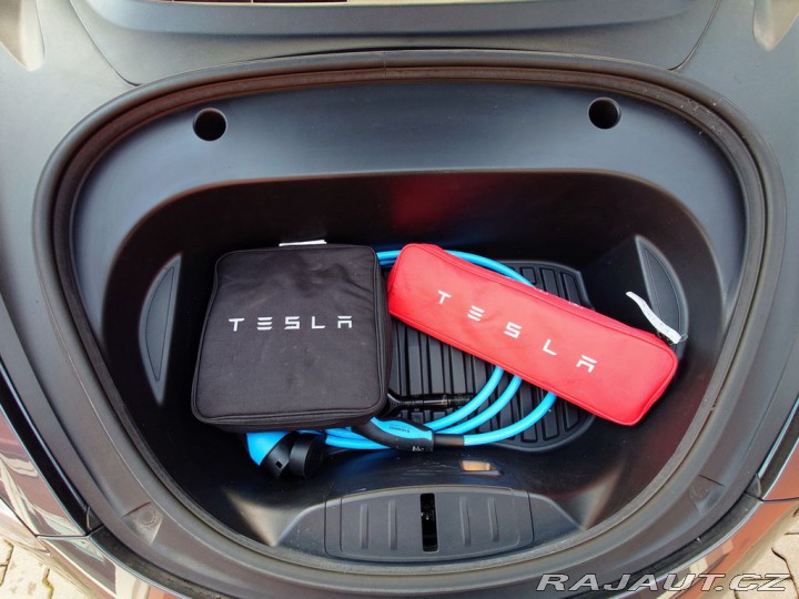 Tesla Model 3 Standard Range Plus 239 k 2021