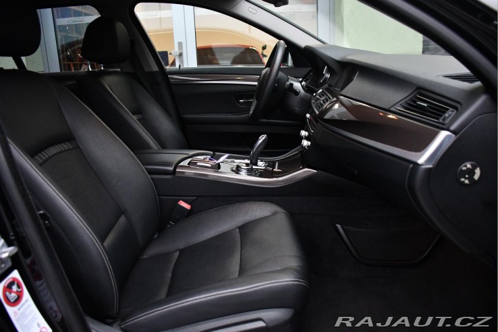 BMW 5 520d xD P.SENZORY ČR 2013