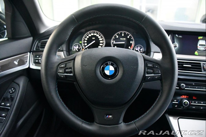 BMW 5 520d xD P.SENZORY ČR 2013