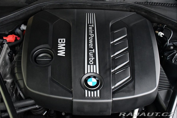 BMW 5 520d xD P.SENZORY ČR 2013
