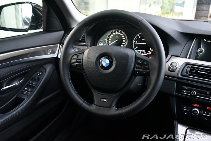 BMW 5 520d xD P.SENZORY ČR 2013