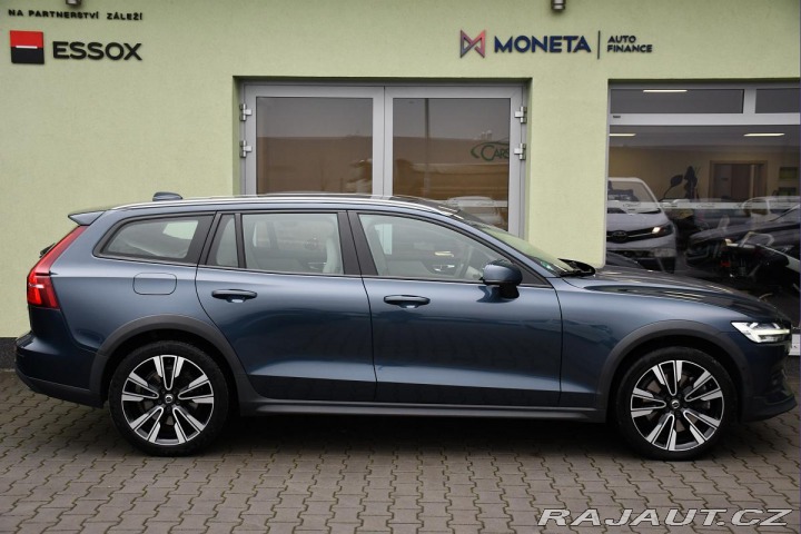 Volvo V60 D4 CROSS COUNTRY AWD PANO 2019