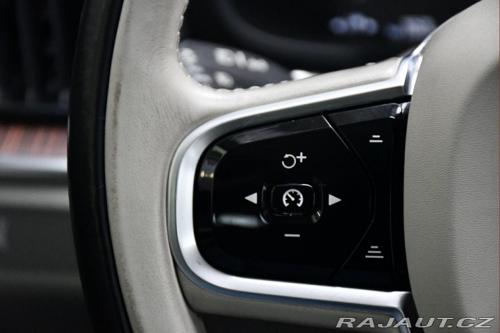 Volvo V60 D4 CROSS COUNTRY AWD PANO 2019