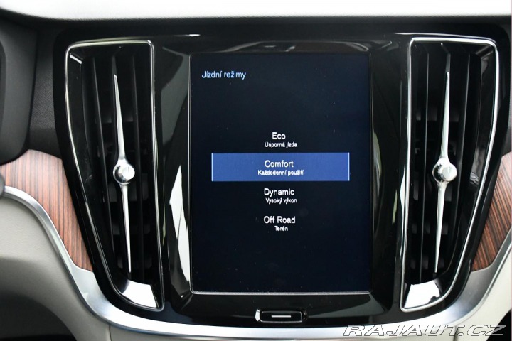 Volvo V60 D4 CROSS COUNTRY AWD PANO 2019