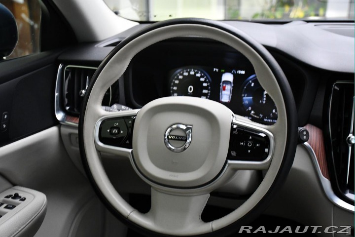 Volvo V60 D4 CROSS COUNTRY AWD PANO 2019