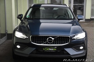 Volvo V60 D4 CROSS COUNTRY AWD PANO 2019