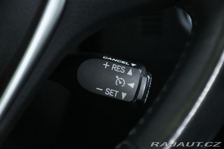 Toyota Auris 1,6I ČR KEYLESS 2xKOLA KA 2013