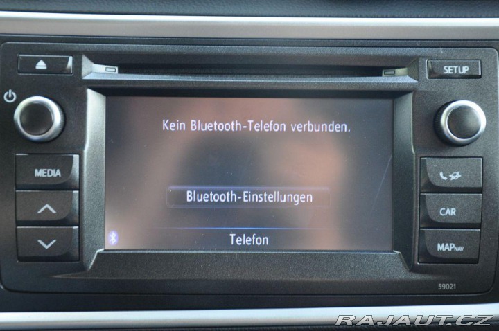 Toyota Auris 1,6I ČR KEYLESS 2xKOLA KA 2013