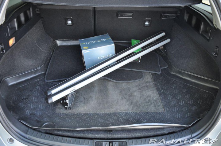 Toyota Auris 1,6I ČR KEYLESS 2xKOLA KA 2013