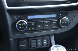 Toyota Auris 1,6I ČR KEYLESS 2xKOLA KA 2013