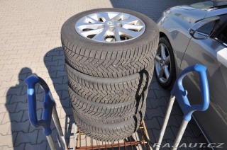 Toyota Auris 1,6I ČR KEYLESS 2xKOLA KA 2013