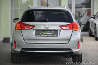 Toyota Auris 1,6I ČR KEYLESS 2xKOLA KA 2013