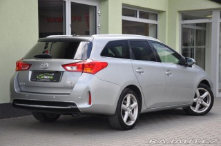 Toyota Auris 1,6I ČR KEYLESS 2xKOLA KA 2013