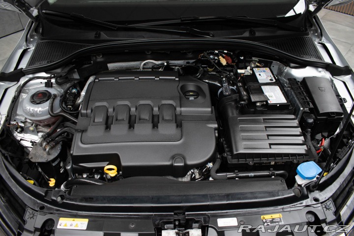Škoda Octavia 1.6 TDI 85kW STYLE DPH*ČR 2020