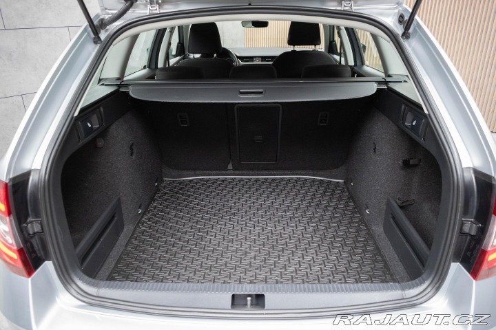 Škoda Octavia 1.6 TDI 85kW STYLE DPH*ČR 2020