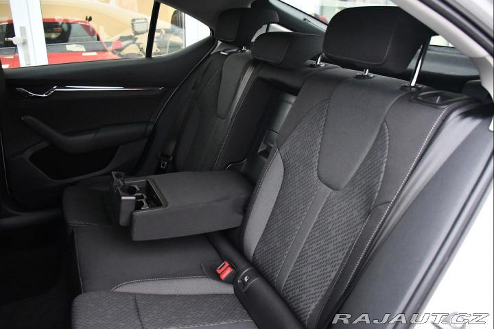 Škoda Octavia 2,0TDi STYLE ČR 1.MAJITEL 2021