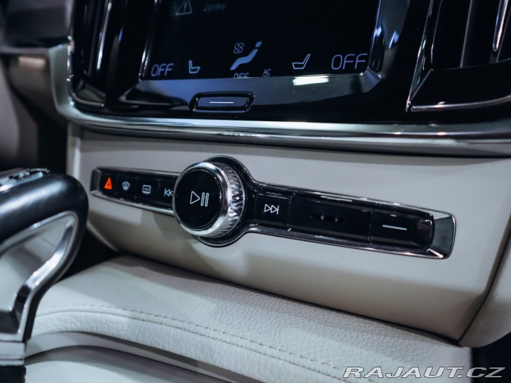 Volvo V90 D5 Momentum 173 kW AWD 2018