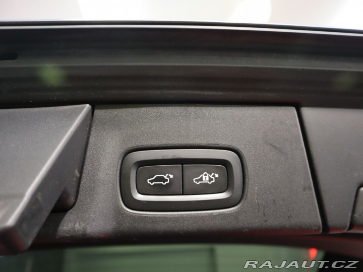 Volvo V90 D5 Momentum 173 kW AWD 2018