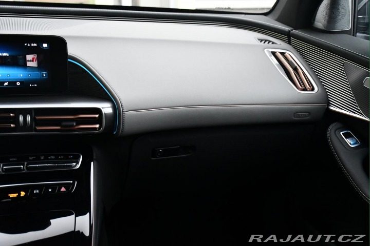 Mercedes-Benz EQC 400 4MATIC AMG 2021