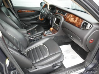 Jaguar X-Type 3,0L V6 4x4 REZERVACE 2010