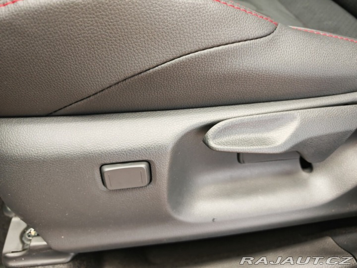 Toyota Yaris Cross 1.5 Hybrid GR SPORT + Tec 2025