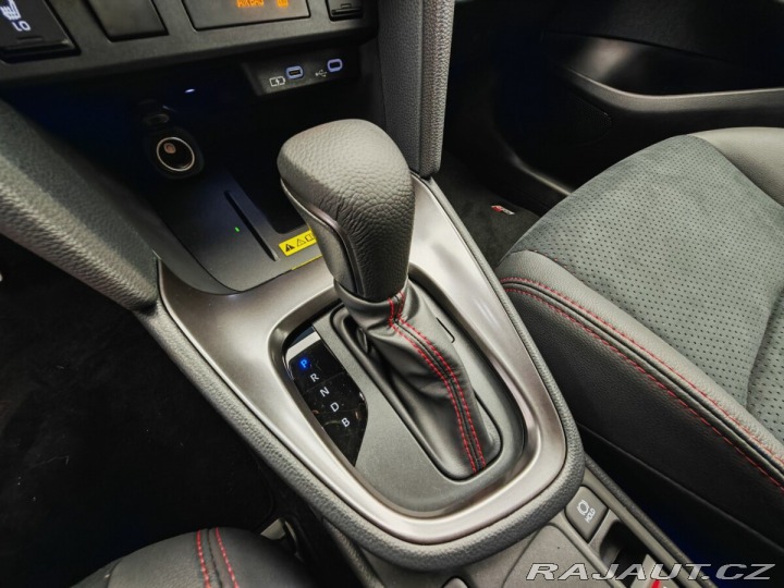 Toyota Yaris Cross 1.5 Hybrid GR SPORT + Tec 2025