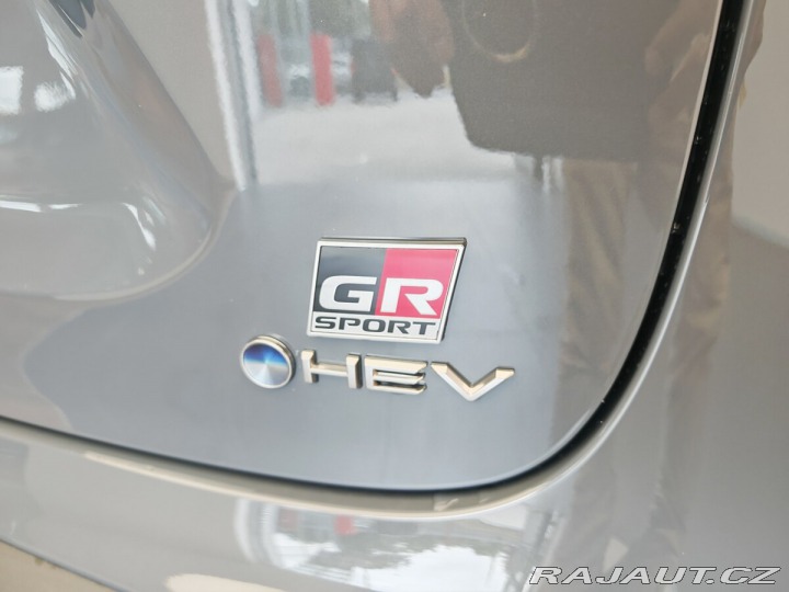 Toyota Yaris Cross 1.5 Hybrid GR SPORT + Tec 2025