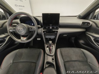 Toyota Yaris Cross 1.5 Hybrid GR SPORT + Tec 2025