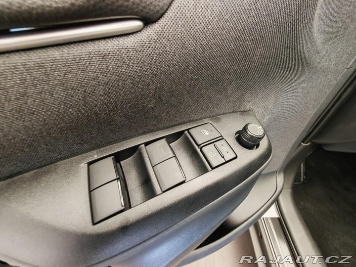 Toyota Yaris Cross 1.5 TNGA HEV Comfort 4x2 2025