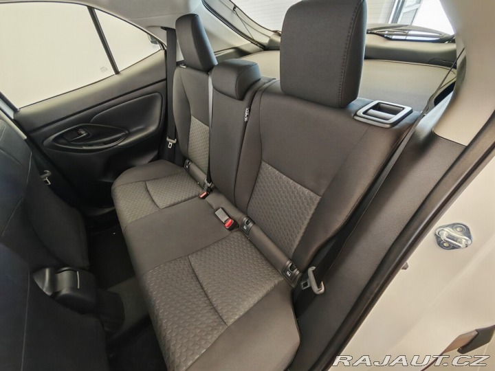 Toyota Yaris Cross 1.5 TNGA HEV Comfort 4x2 2025