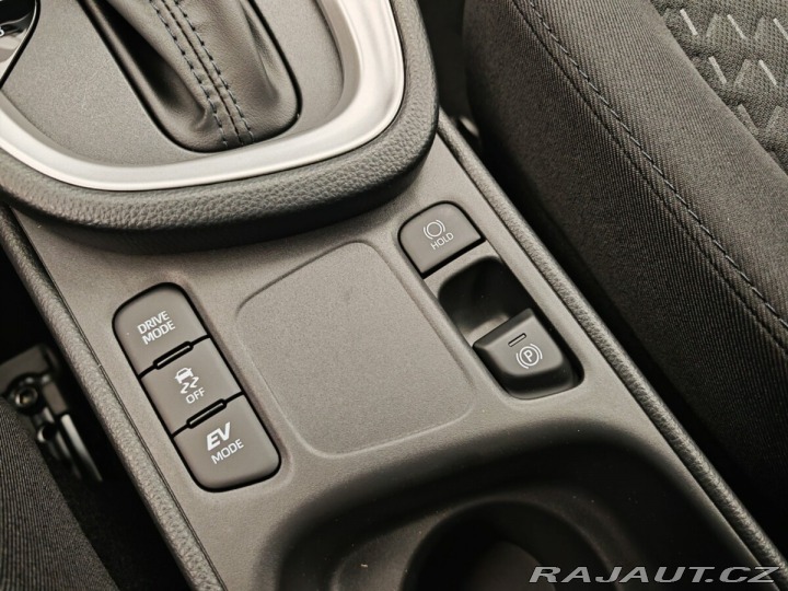 Toyota Yaris Cross 1.5 TNGA HEV Comfort 4x2 2025