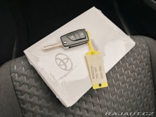 Toyota Yaris Cross 1.5 TNGA HEV Comfort 4x2 2025