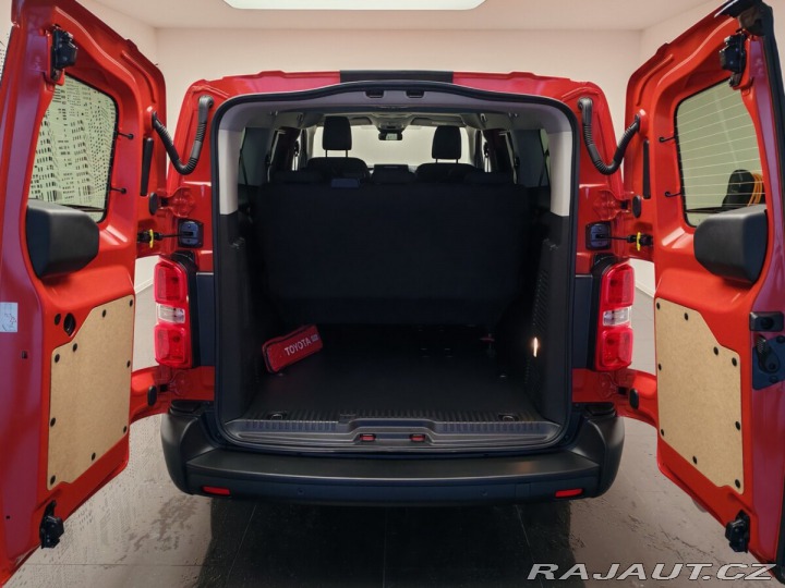 Toyota ProAce Verso 2,0D L2 6MT Combi 8S 2024