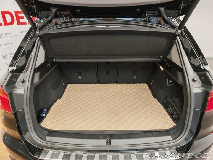 BMW X1 sDrive18d 110kw 2019