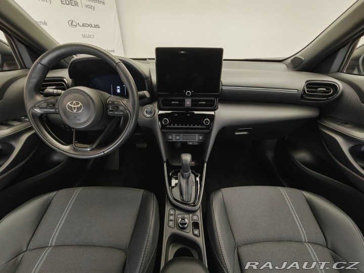 Toyota Yaris 1.5 Hybrid130 eCVT AWD Pr 2025