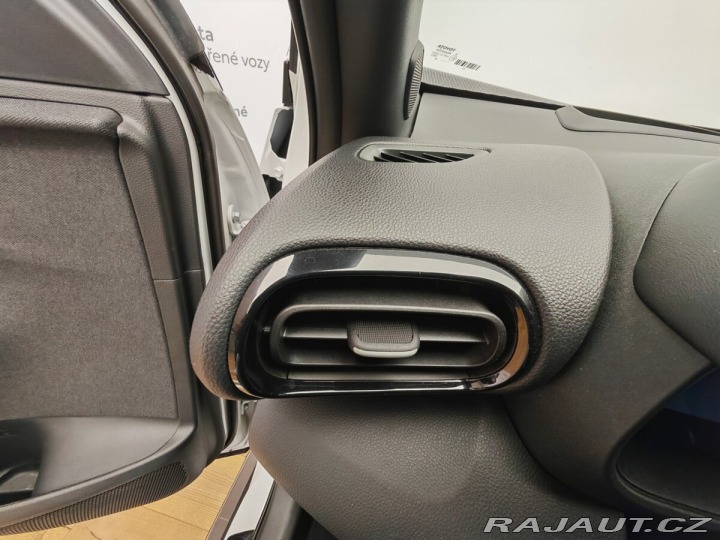 Toyota Yaris 1.5 Hybrid130 eCVT AWD Pr 2025