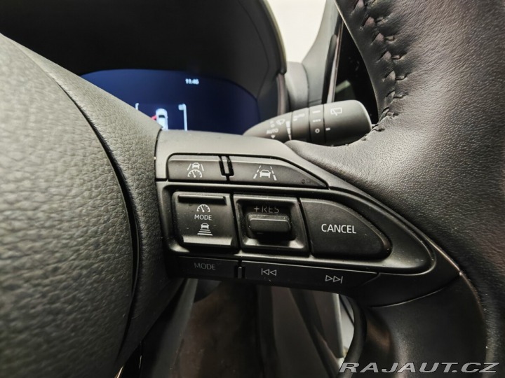 Toyota Yaris 1.5 Hybrid130 eCVT AWD Pr 2025